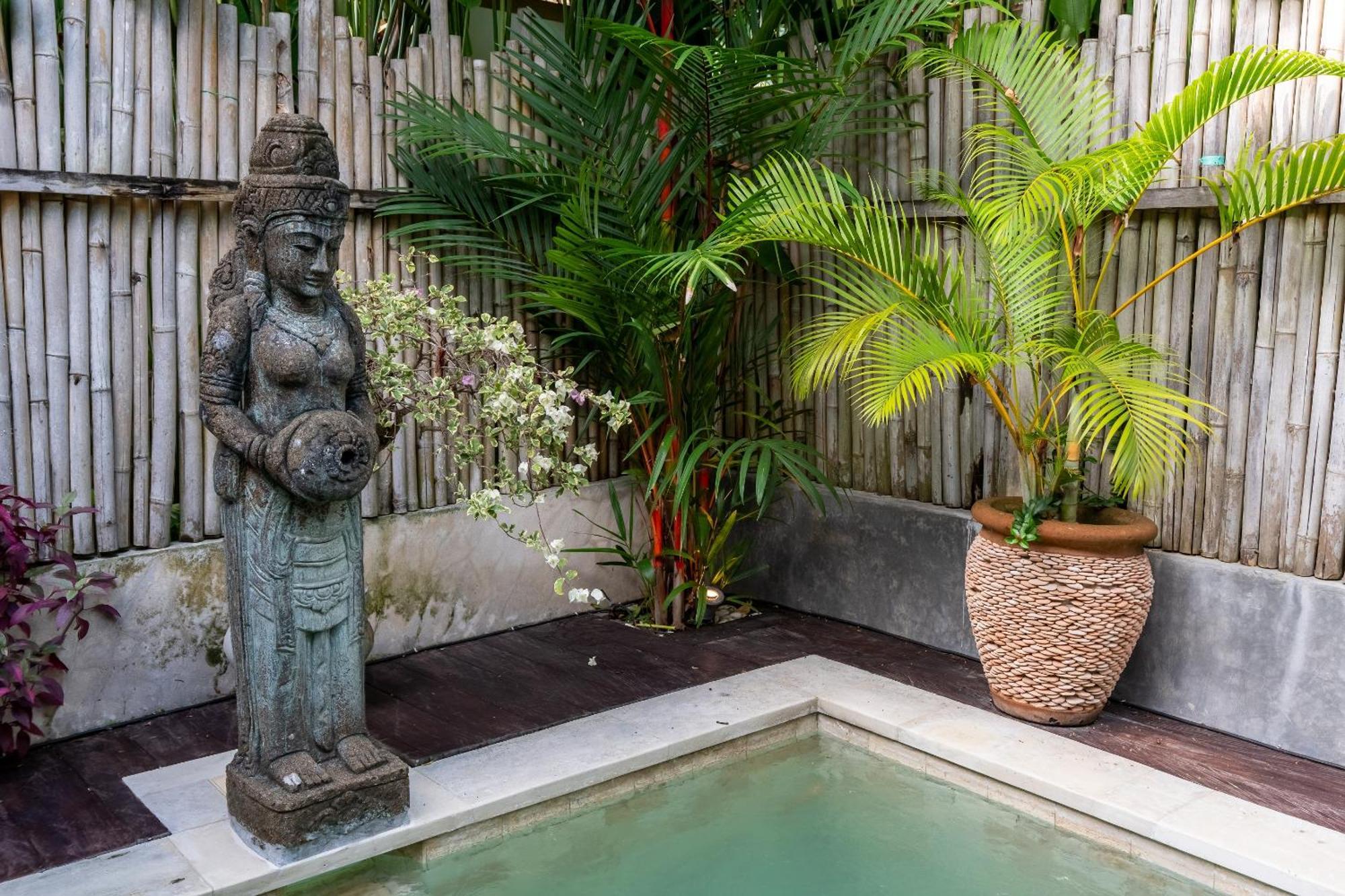 Hotel The Gardens Seminyak Extérieur photo